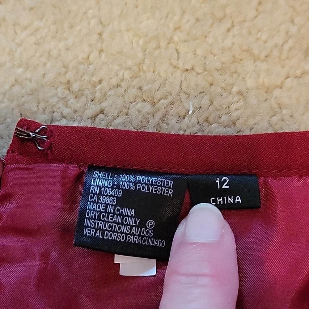 Tahari Arthur S. Levine Skirt New Red 12 Midi